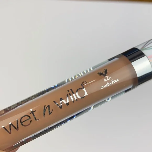 🔥5/$25🔥Wet n Wild Catsuit Liquid Eyeshadow 575A Sand Castles - Picture 3 of 4